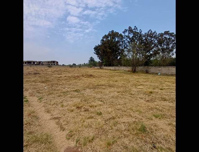 1,995M² VACANT LAND FOR SALE IN HENLEY ON KLIP